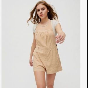 Urban Outfitters Ivy Tie-shoulder shortall overall